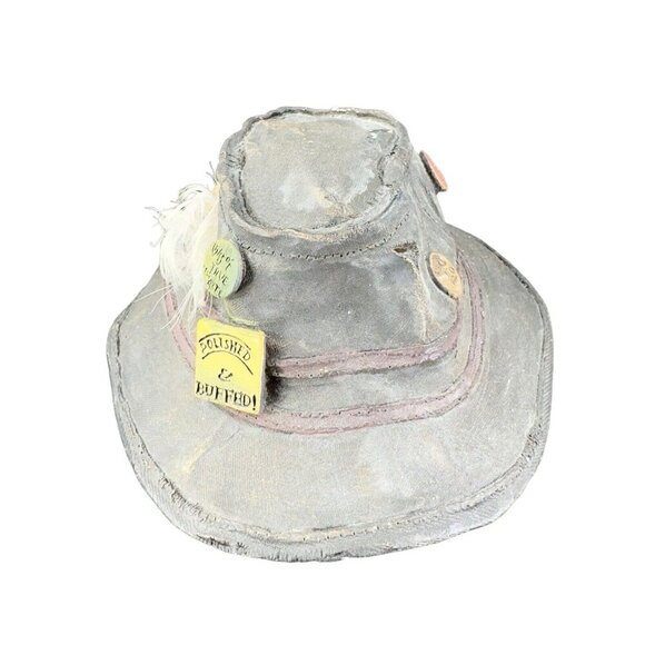 Desktop Bucket Boonie Fishing Hat Paperweight Polyresin Keypoint Signed Kip 08 - Picture 3 of 16